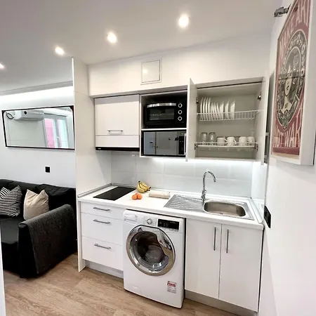 Apartment In The Heart Of Madrid-Piso En Malasana-3